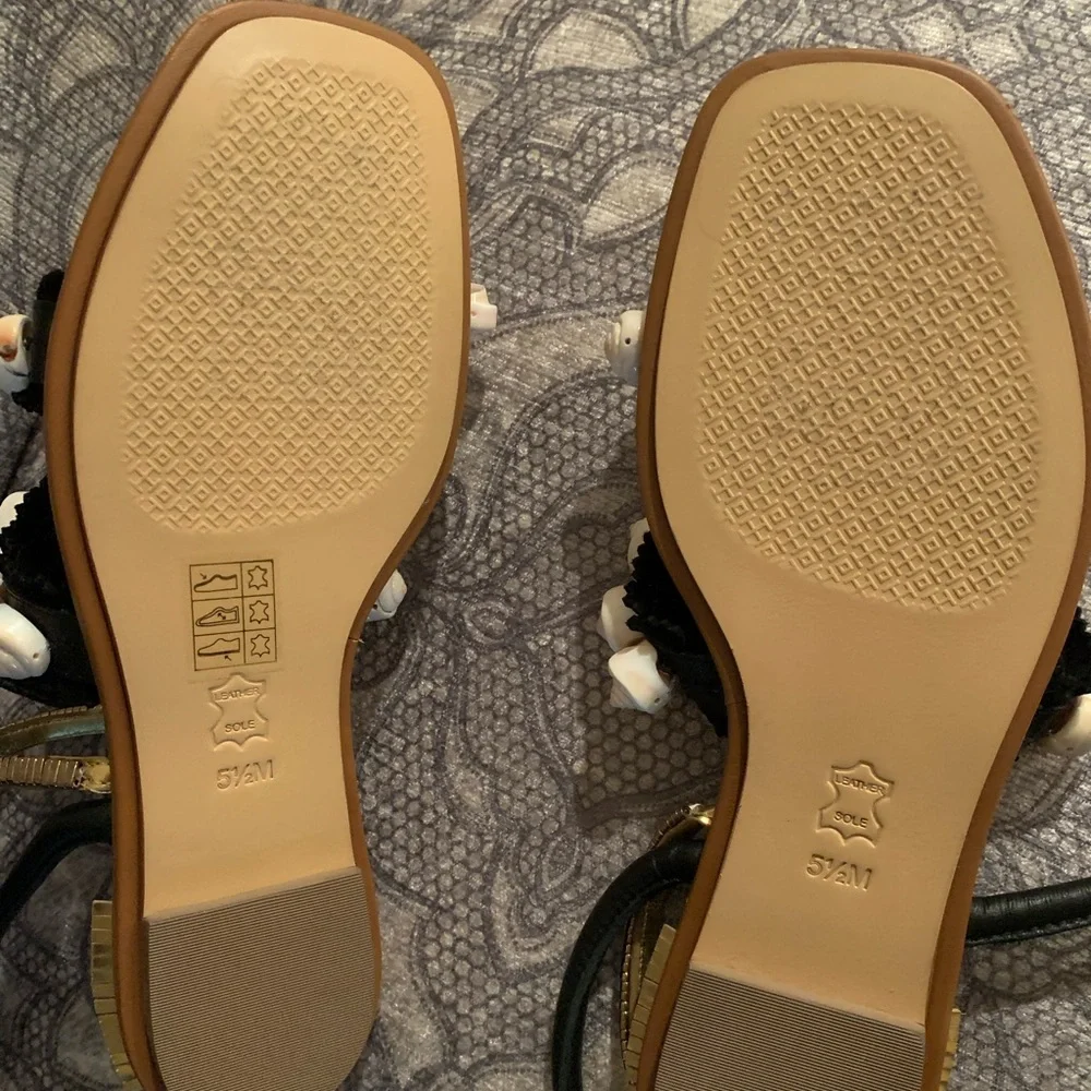 Tory Burch Black/Gold Sinclair Seashell Sandals